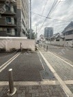 上汐5 月極駐車場 出入り口写真 1枚目