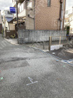 元町10 月極駐車場 出入り口写真 2枚目