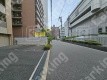 本町橋1 月極駐車場 出入り口写真 1枚目